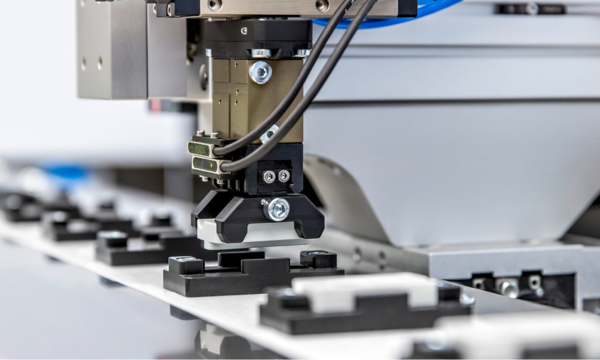 Effizientes Werkstück-Handling & Transport bei esmo automation Automatisches Handling & Transport von Werkstücken – Montageanlage esmo automation